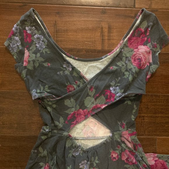 American Eagle Outfitters Women's Soft Floral Criss-Cross Back Dress Size Small - Picture 2 of 6